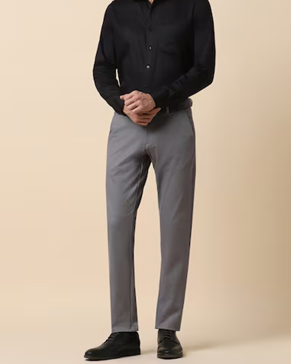 Men Grey Slim Fit Textured Casual Trousers
